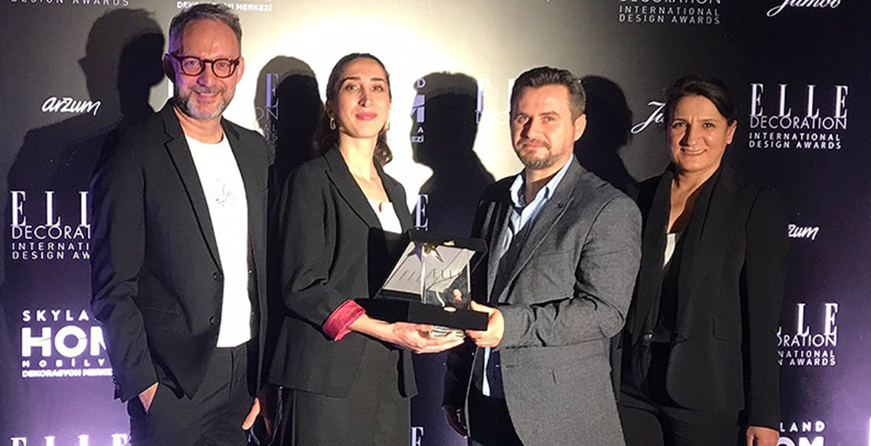 Best Design Award for Lineadecor's Esso Model